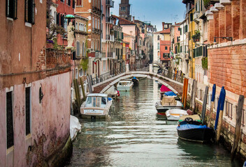 Fototapeta na wymiar canal de venecia