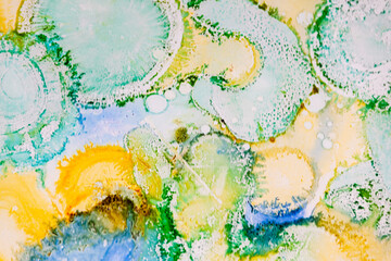 colored patterns with alcohol paints