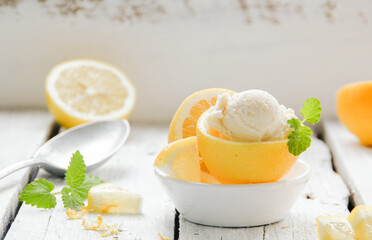 Zitroneneis Sorbet Zitronensorbet Kugeleis Speiseeis Eisbecher