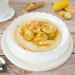 Millet pudding with caramelized bananas and nuts.