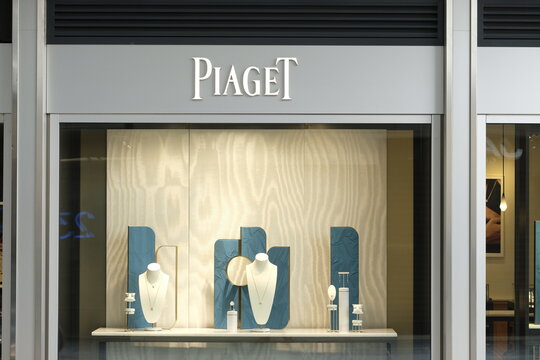 1,476 Piaget Jewelry Stock Photos, High-Res Pictures, and Images