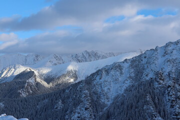 Tatry zimą, góry zimą, ośnieżone szczyty © Monika