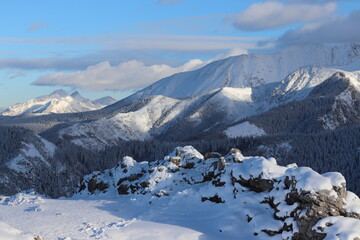 Tatry zimą, góry zimą, ośnieżone szczyty © Monika