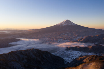 富士山　紅富士　雲海　新道峠　冬景色