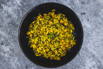 healthy plant-based food, vegan spinach chickpea coconut curry with turmeric rice