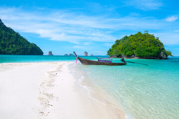Fototapeta premium Talay Waek Island in Krabi, Thailand.