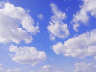 冬晴れの空