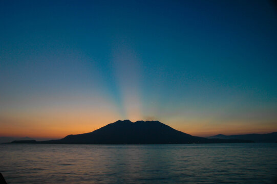 221 件の最適な 桜島の夜明け 画像 ストック写真 ベクター Adobe Stock