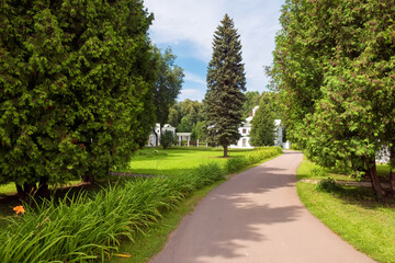 Serednikovo manor in classical style in the Moscow region, a park-manor ensemble of the end of the XVIII - beginning of the XIX century.