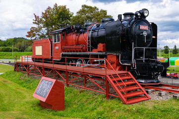 Fototapeta na wymiar 北海道中頓別町寿公園にある日本最後の蒸気機関車SL49648