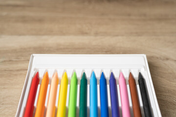 Naklejka premium クレヨン 色鉛筆 お絵かき