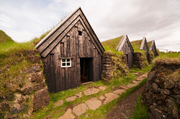 Fototapeta na wymiar L'ancienne ferme de Keldur en Islande