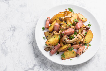 ベーコンとポテトの炒め物