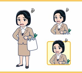 緑の半袖服を着た若い女性