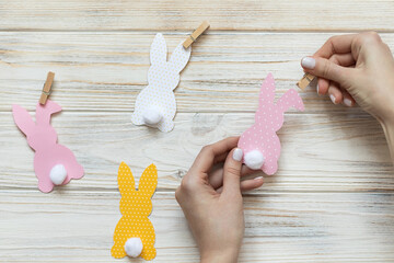 DIY Easter decor, step 7, paper Easter bunnies