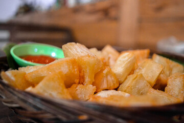 snacks that are usually served at cafes