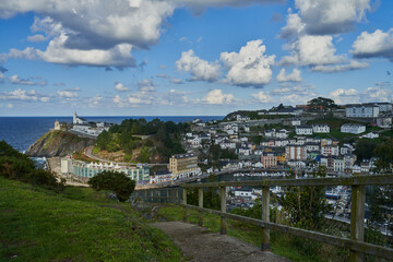 Panorama de Luarca, Valdés (Asturias) desde el barrio tradicional de El Chano.