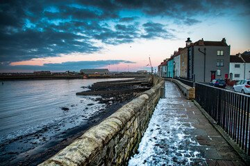 Fototapeta na wymiar The harbour at sunrise