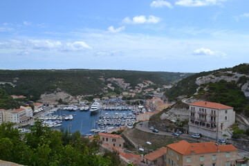 Fototapeta na wymiar port de Bonifacio en Corse