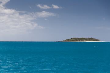 Crystal clear water at the Hook Island in Queensland, Australia
