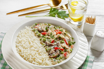 chicken a la king in a bowl