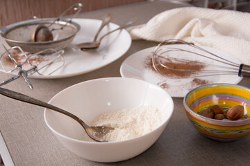 Composition with ingredients for vegetarian baking