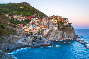 Fototapeta na wymiar Picturesque coastal village of Manarola, Cinque Terre, Italy. 