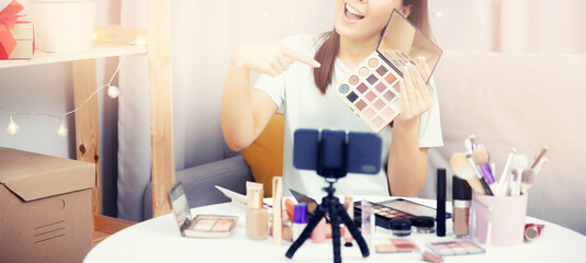 Banner woman blogger recording tutorial about beauty vlog video, content for blog subscribers