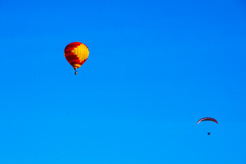 hot air balloon