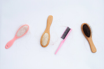 Hairs loss fall in combs