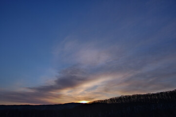 夜明けの空と雲。
