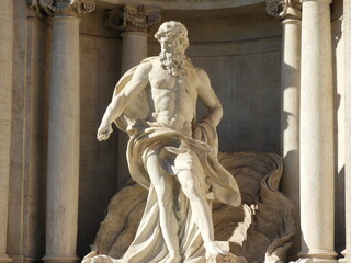 La Fontana di Trevi, Roma, Italia. Recorrido arquitectónico