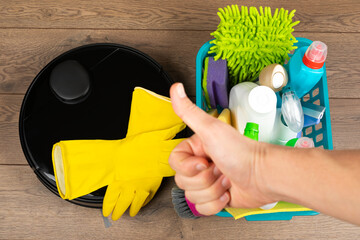 Automatic robot vacuum cleaner