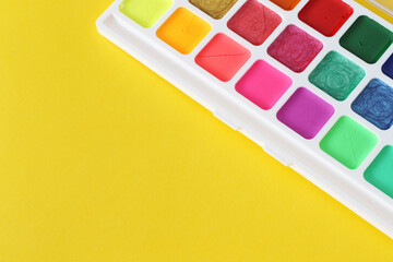 bright colours aquarelle set
