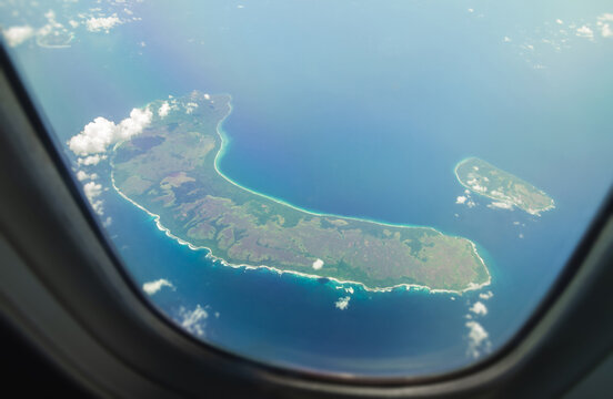 Fototapeta Teressa Island and Bompoka Island seen from the airplane. Andaman and Nicobar Islands, India.