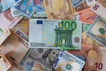 Fototapeta na wymiar dollar and euro banknotes