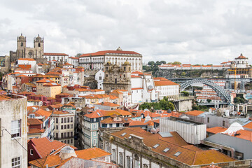 Fototapeta na wymiar Porto city landscape with the bridge and the cathedral