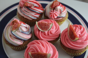 cupcakes with icing 