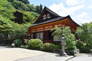 談山神社　十三重塔と神廟拝所　奈良県桜井市