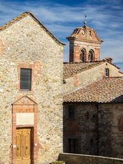 Obraz premium Europe, Italy, Chianti. Church and bell tower in a Tuscan town.