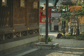 Fototapeta na wymiar 滋賀県近江八幡市にある沙沙貴神社の境内風景