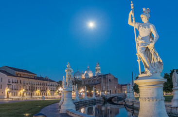 Italy, Padua, Prato della Valle, This square is the largest in Italy and features an elliptical canal with statues on both sides.