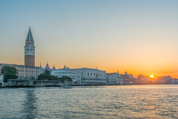 Fototapeta na wymiar Italy, Venice. Sunrise at Salute