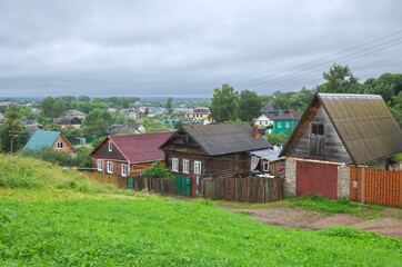 Fototapeta na wymiar Houses in the city of Pereslavl-Zalessky, Yaroslavl region. The Golden Ring of Russia