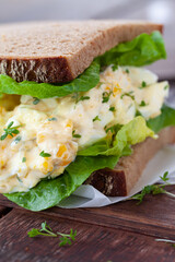Belegtes Brot mit Eiersalat