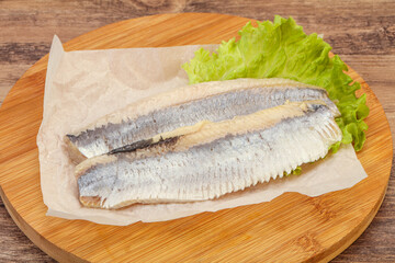 Herring fillet with salad leaves