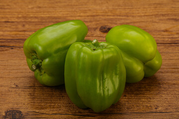 Green sweet bell pepper heap