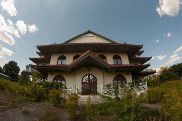 Abandoned Chinese house 