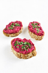 Bruschetta with beetroot hummus