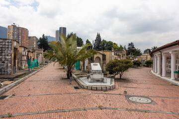 Vue Cimetière central de Bogota et la ville en arrière Plan